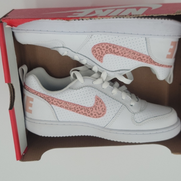 Nike Court Borough low GS - Picture 2 of 3